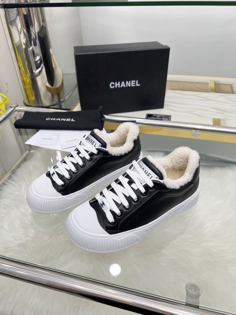 Ch**el sport shoes